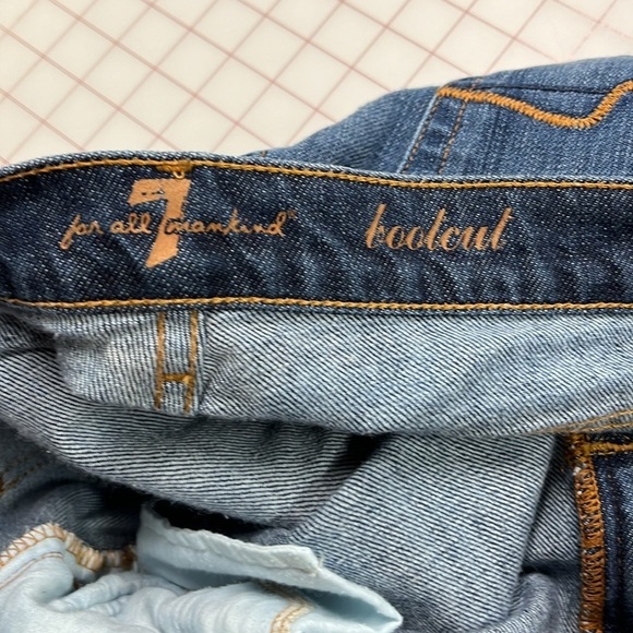 7 FOR ALL MANKIND Bootcut Mid Rise 5 Pocket Distressed Cotton Denim Jeans SZ 32 - Picture 5 of 16